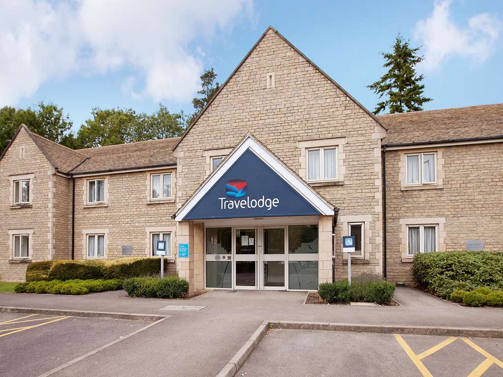 Travelodge 赛伦塞斯特 外观 照片