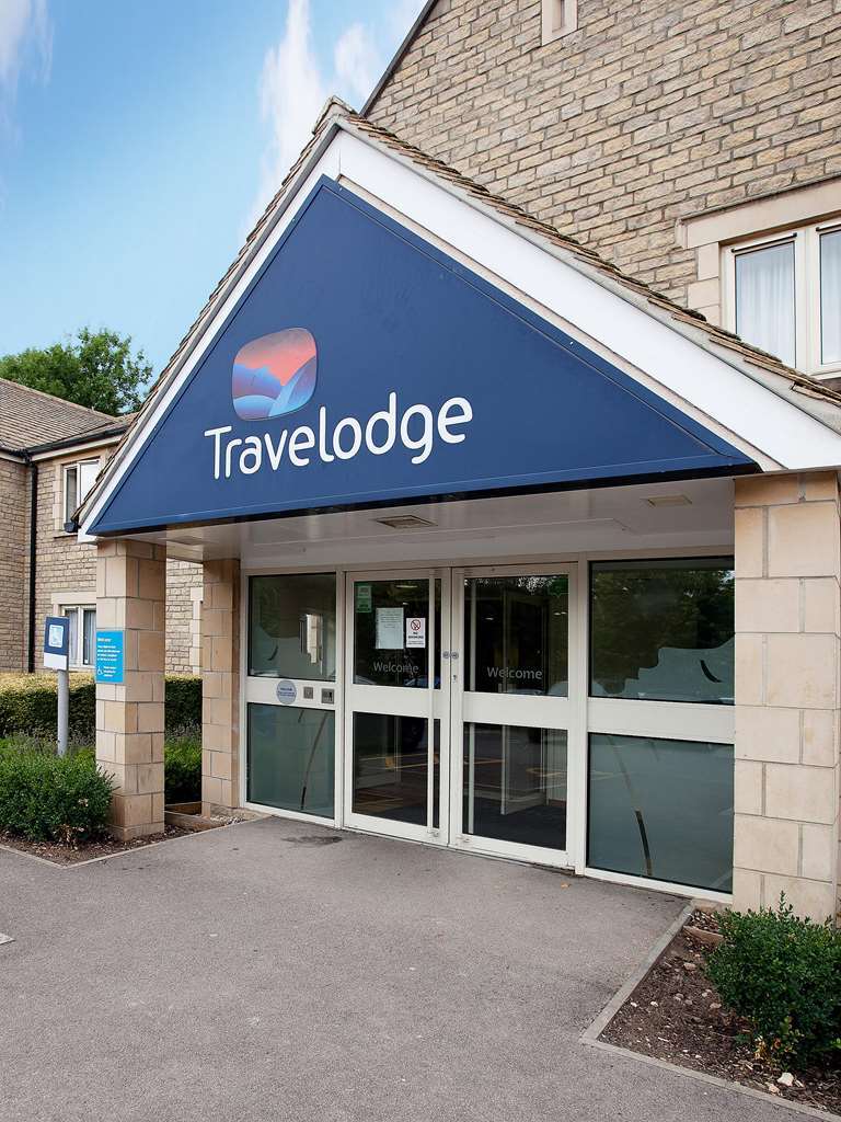 Travelodge 赛伦塞斯特 外观 照片